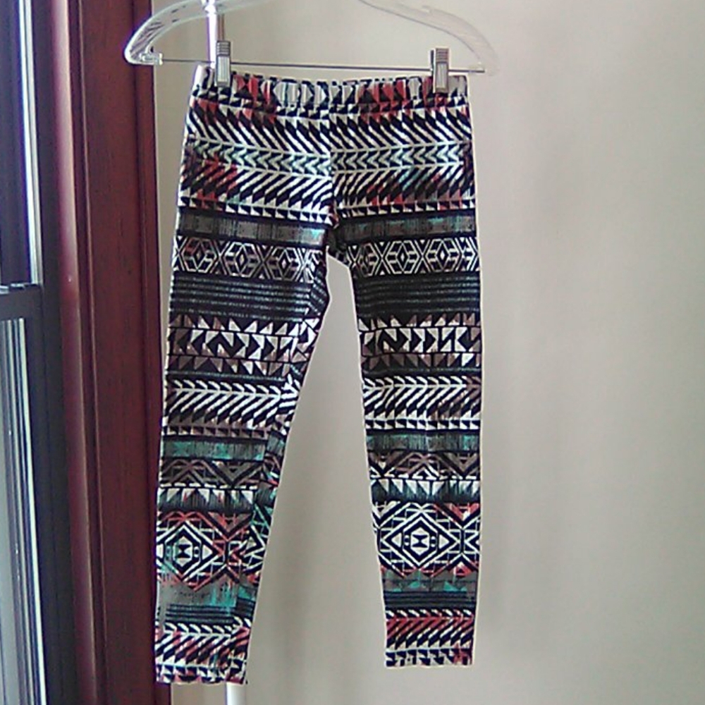 FULL TILT Crop Leggings
